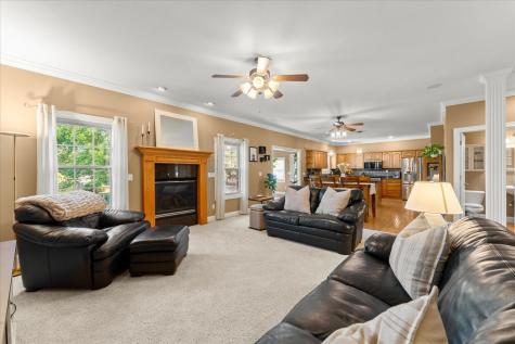 704 Hawk Drive Mahomet IL 61853