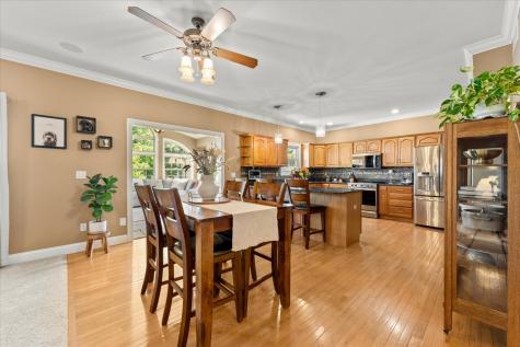 704 Hawk Drive Mahomet IL 61853