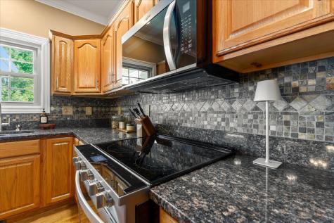 704 Hawk Drive Mahomet IL 61853