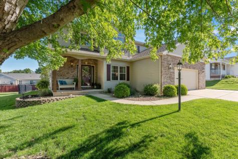 704 Hawk Drive Mahomet IL 61853