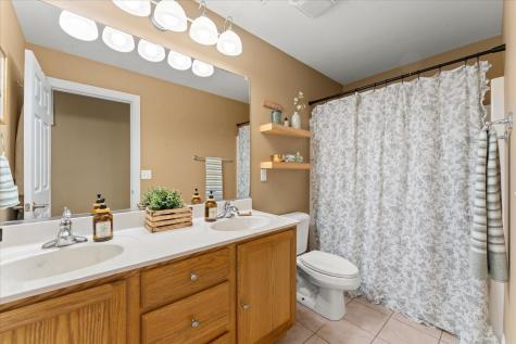 704 Hawk Drive Mahomet IL 61853