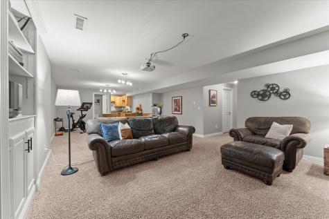 704 Hawk Drive Mahomet IL 61853