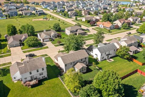 704 Hawk Drive Mahomet IL 61853