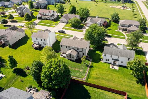 704 Hawk Drive Mahomet IL 61853