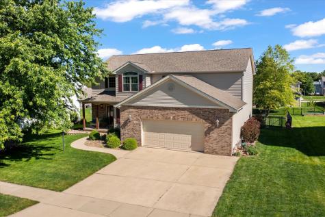 704 Hawk Drive Mahomet IL 61853