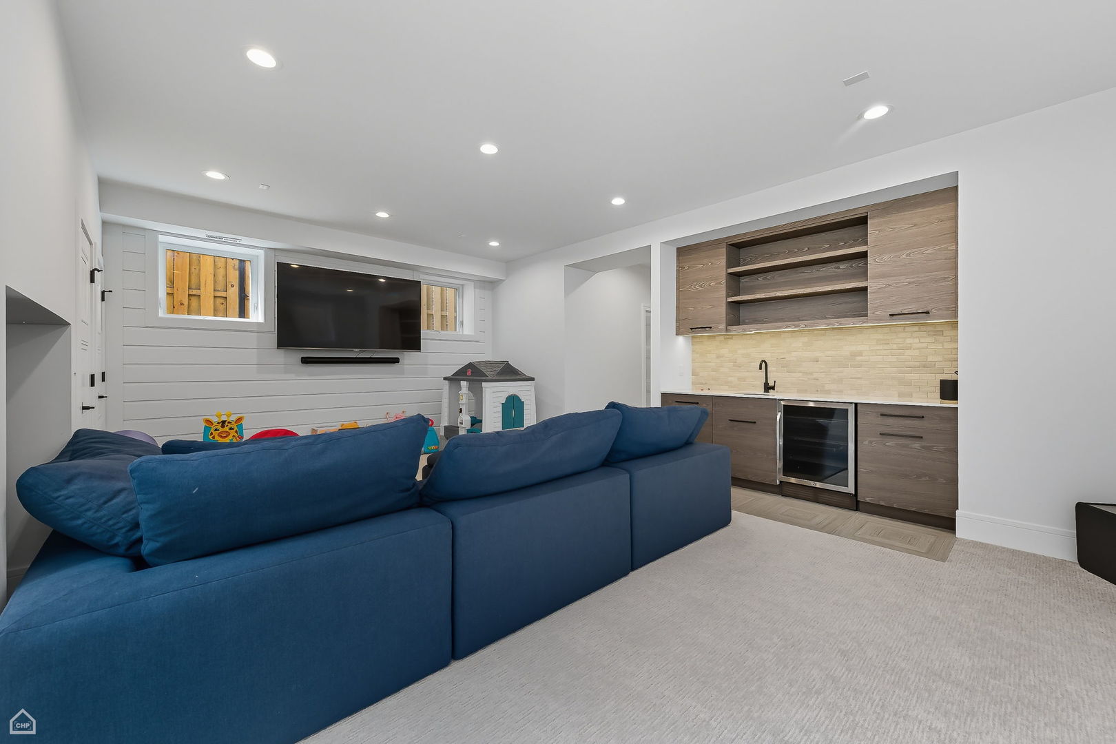 2421 West Belden Avenue Chicago IL 60647