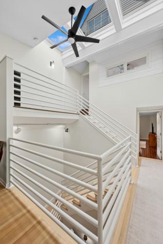 623 West Drummond Place Chicago IL 60614