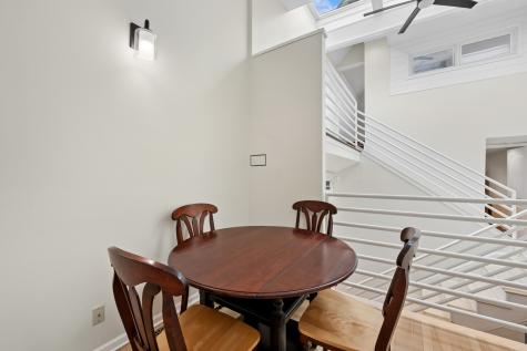 623 West Drummond Place Chicago IL 60614