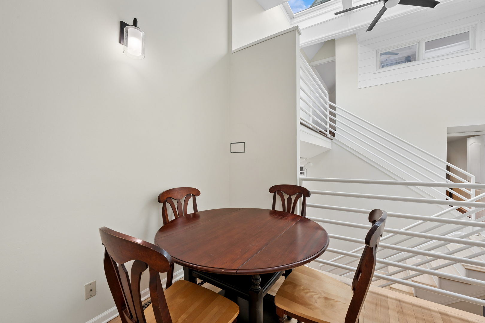 623 West Drummond Place Chicago IL 60614
