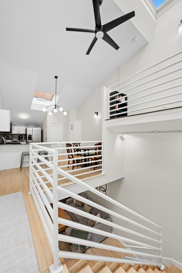 623 West Drummond Place Chicago IL 60614