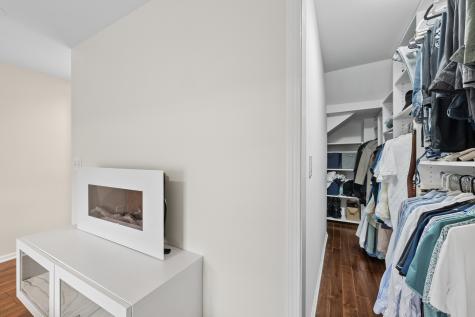 623 West Drummond Place Chicago IL 60614