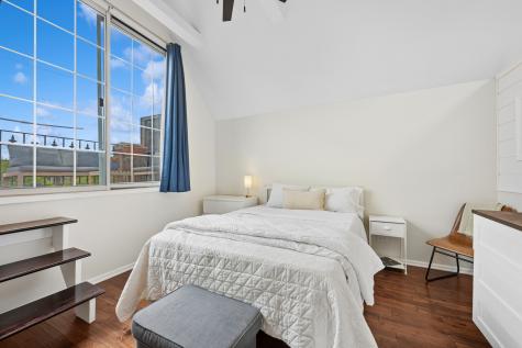 623 West Drummond Place Chicago IL 60614