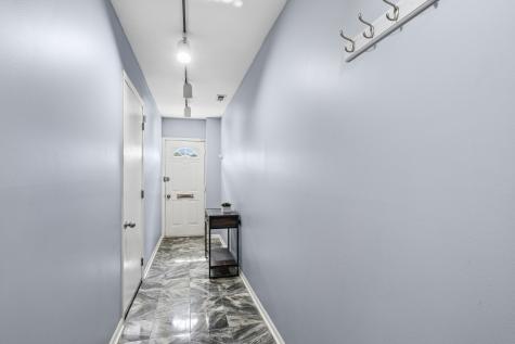 623 West Drummond Place Chicago IL 60614