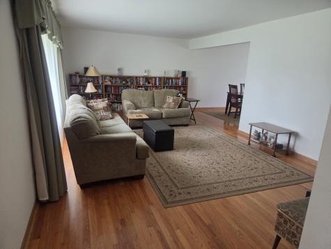 18W193 Holly Avenue Darien IL 60561