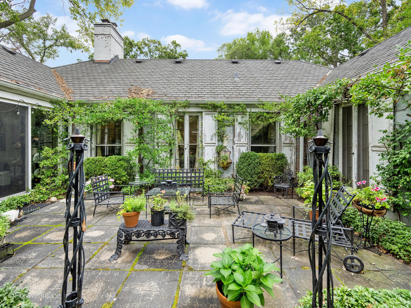 704 Bittersweet Lane Hinsdale IL 60521