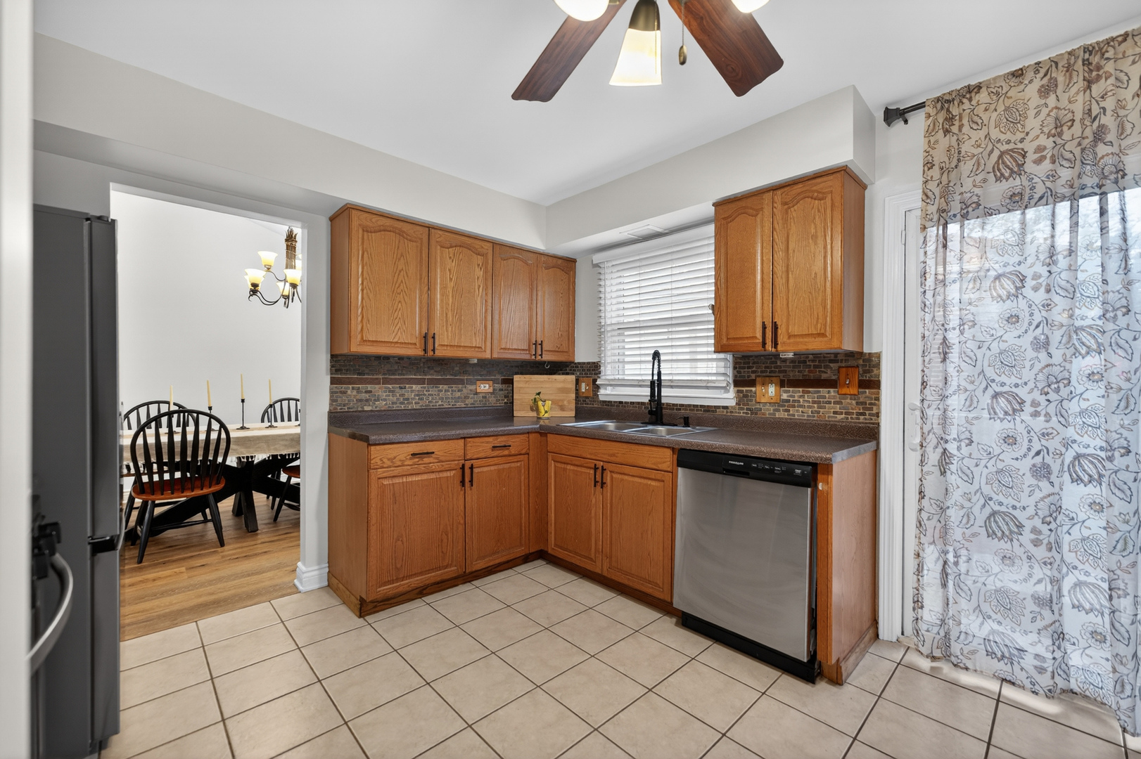 701 Buffalo Circle Carol Stream IL 60188