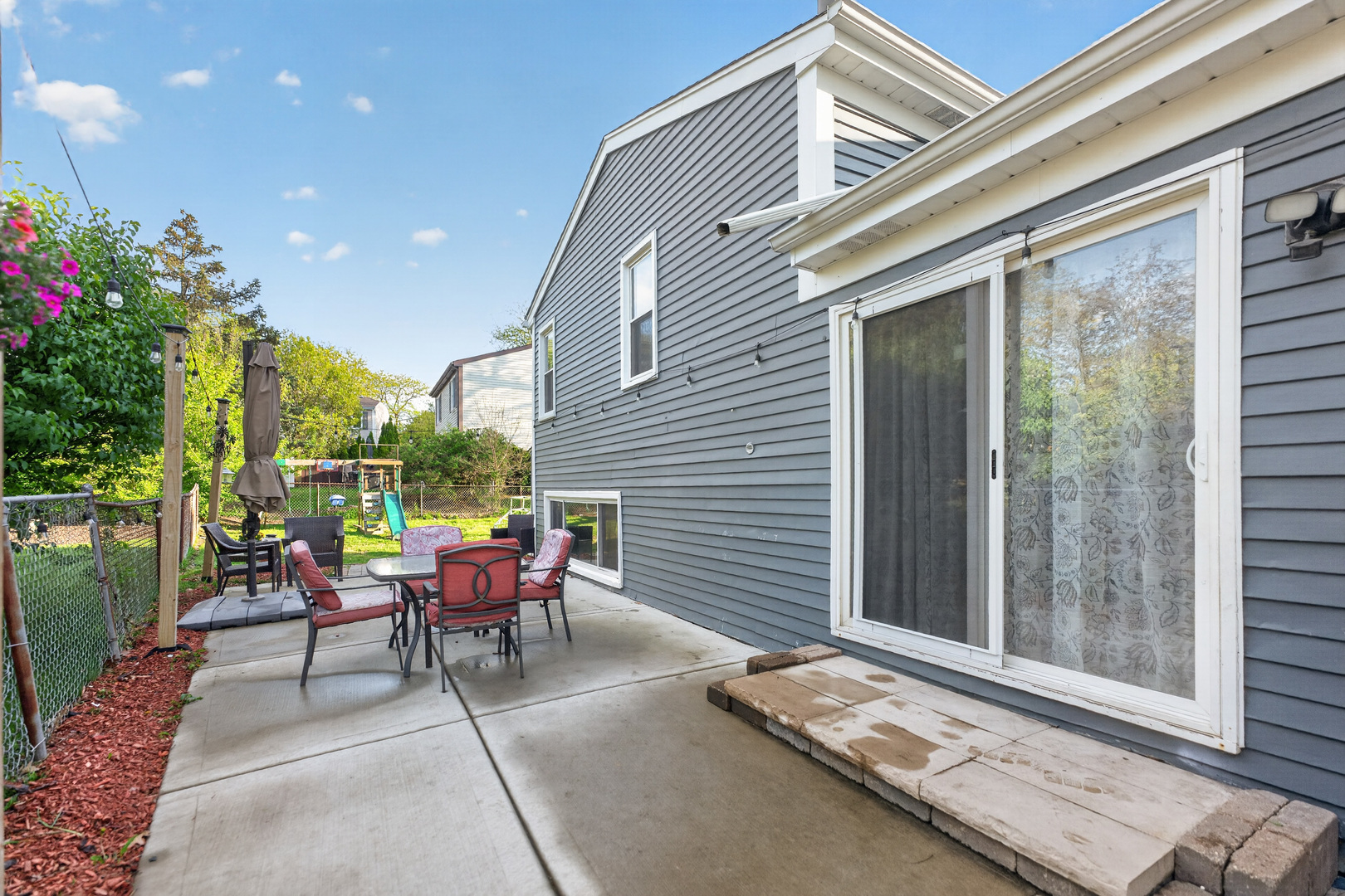 701 Buffalo Circle Carol Stream IL 60188