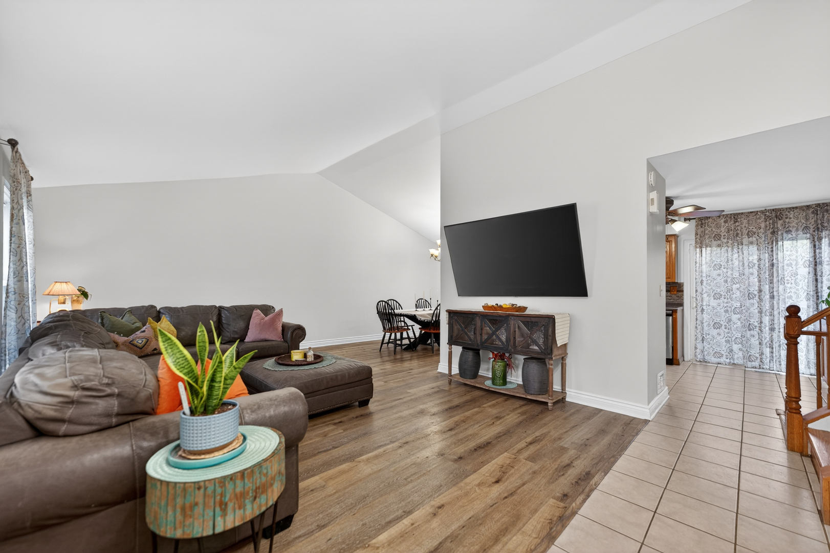 701 Buffalo Circle Carol Stream IL 60188