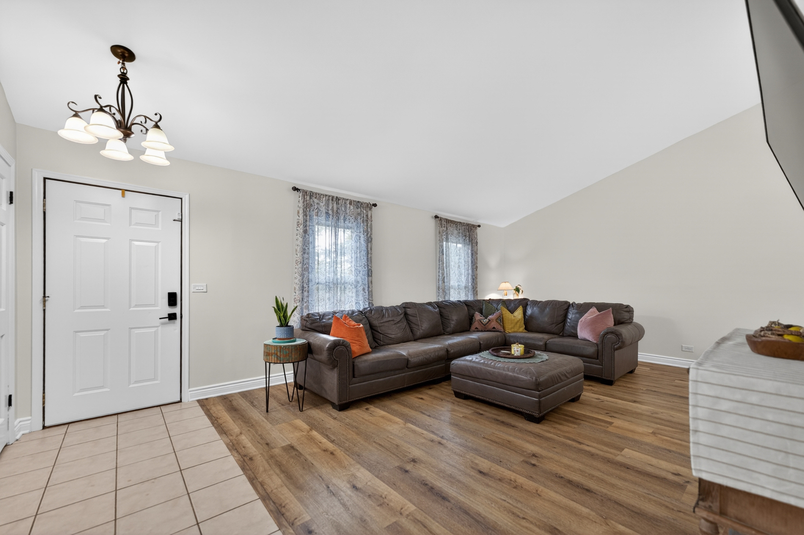 701 Buffalo Circle Carol Stream IL 60188