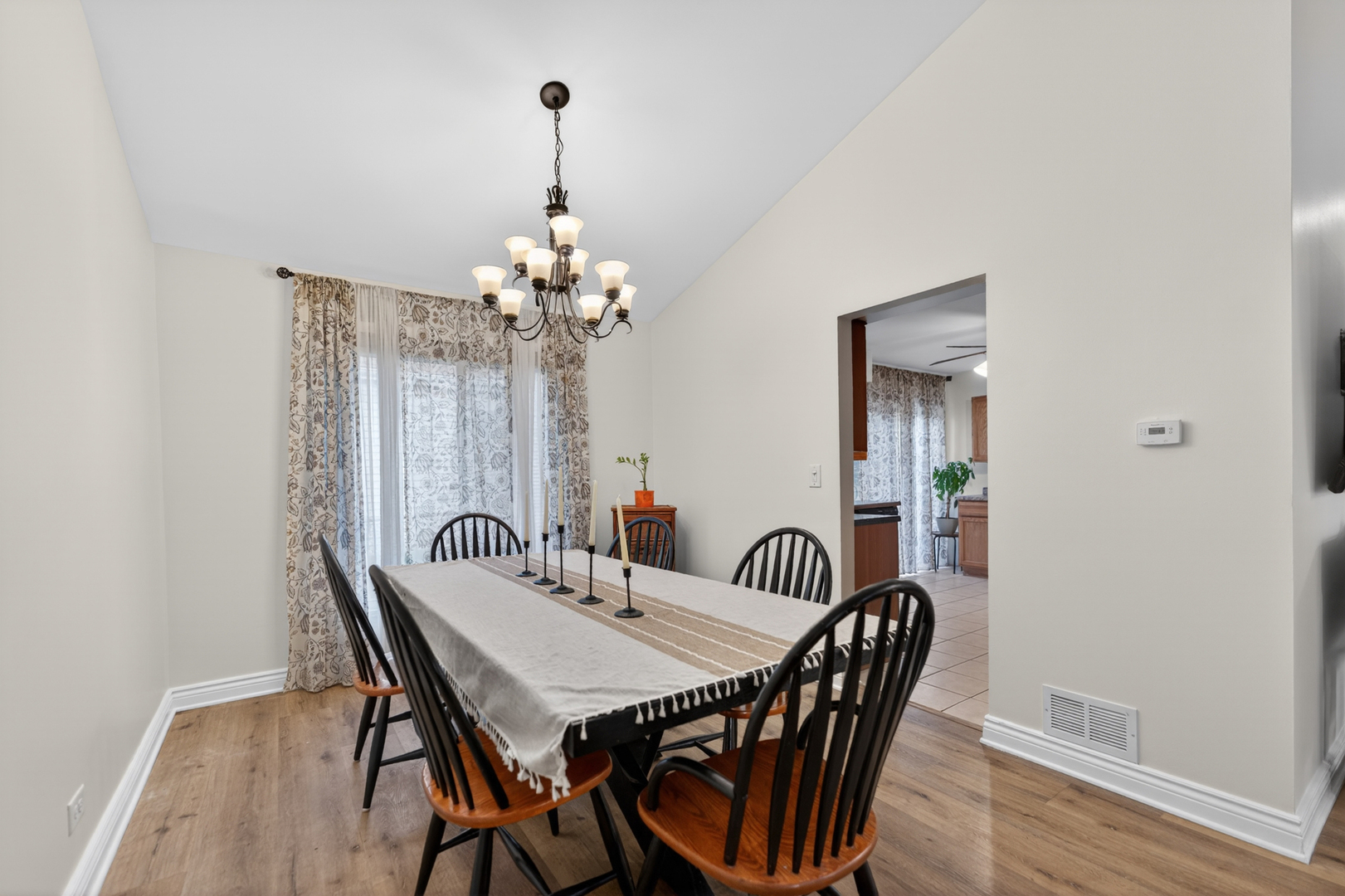 701 Buffalo Circle Carol Stream IL 60188