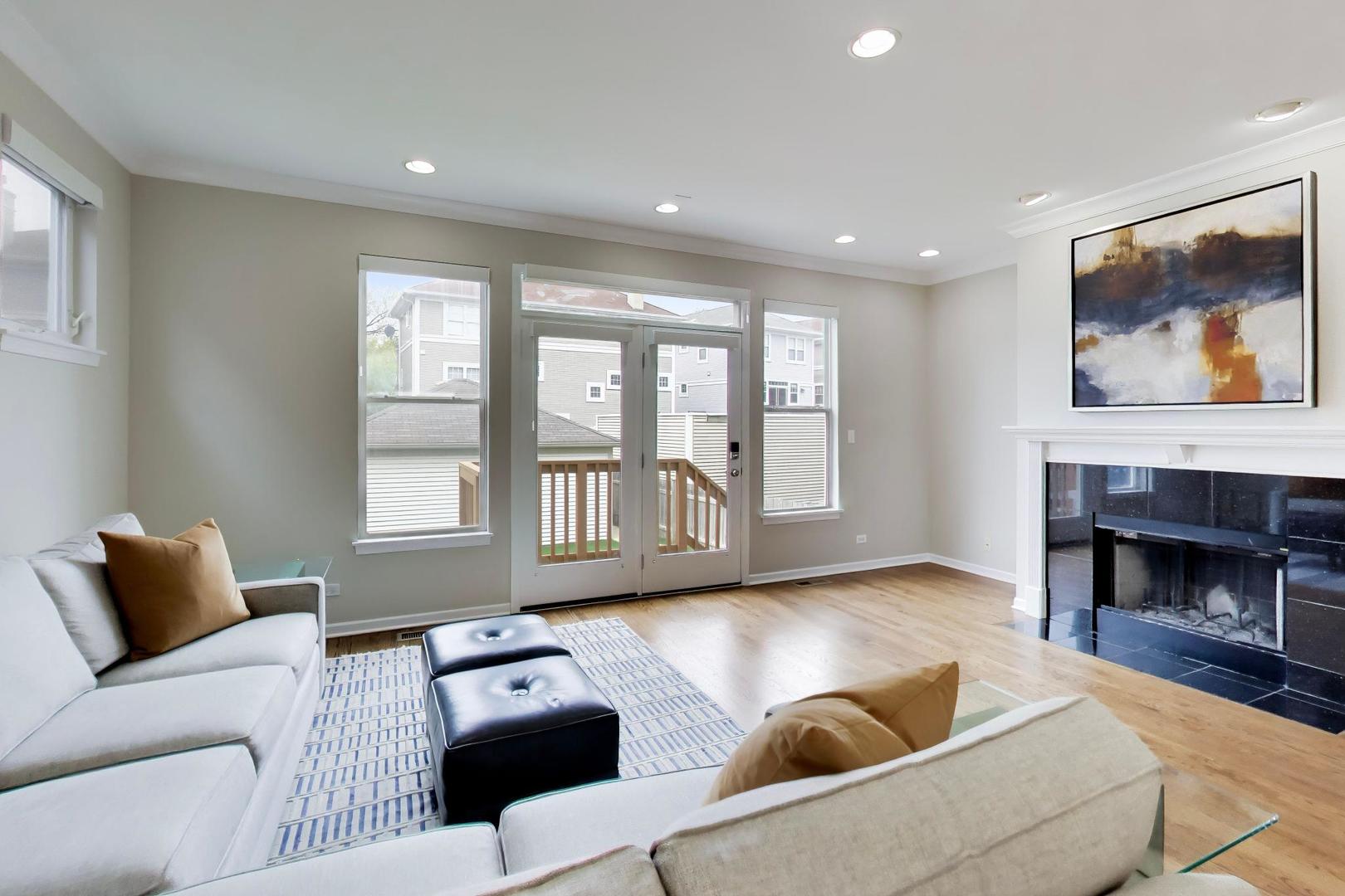4856 South Cornell Avenue Chicago IL 60615