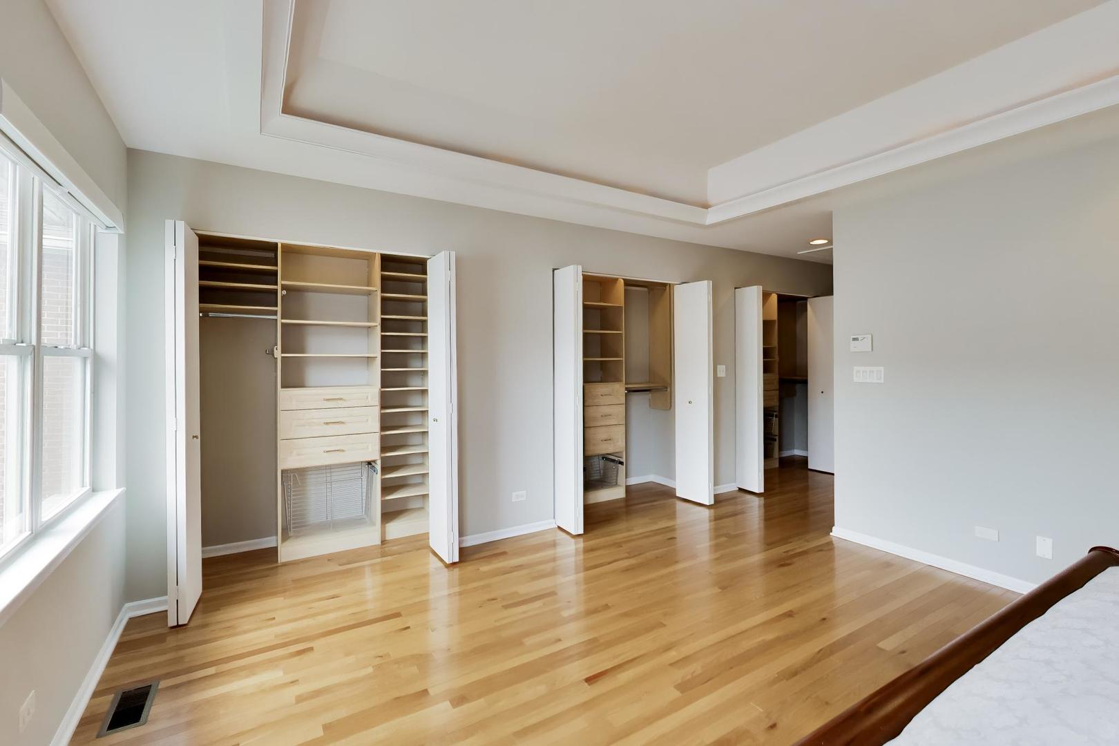 4856 South Cornell Avenue Chicago IL 60615