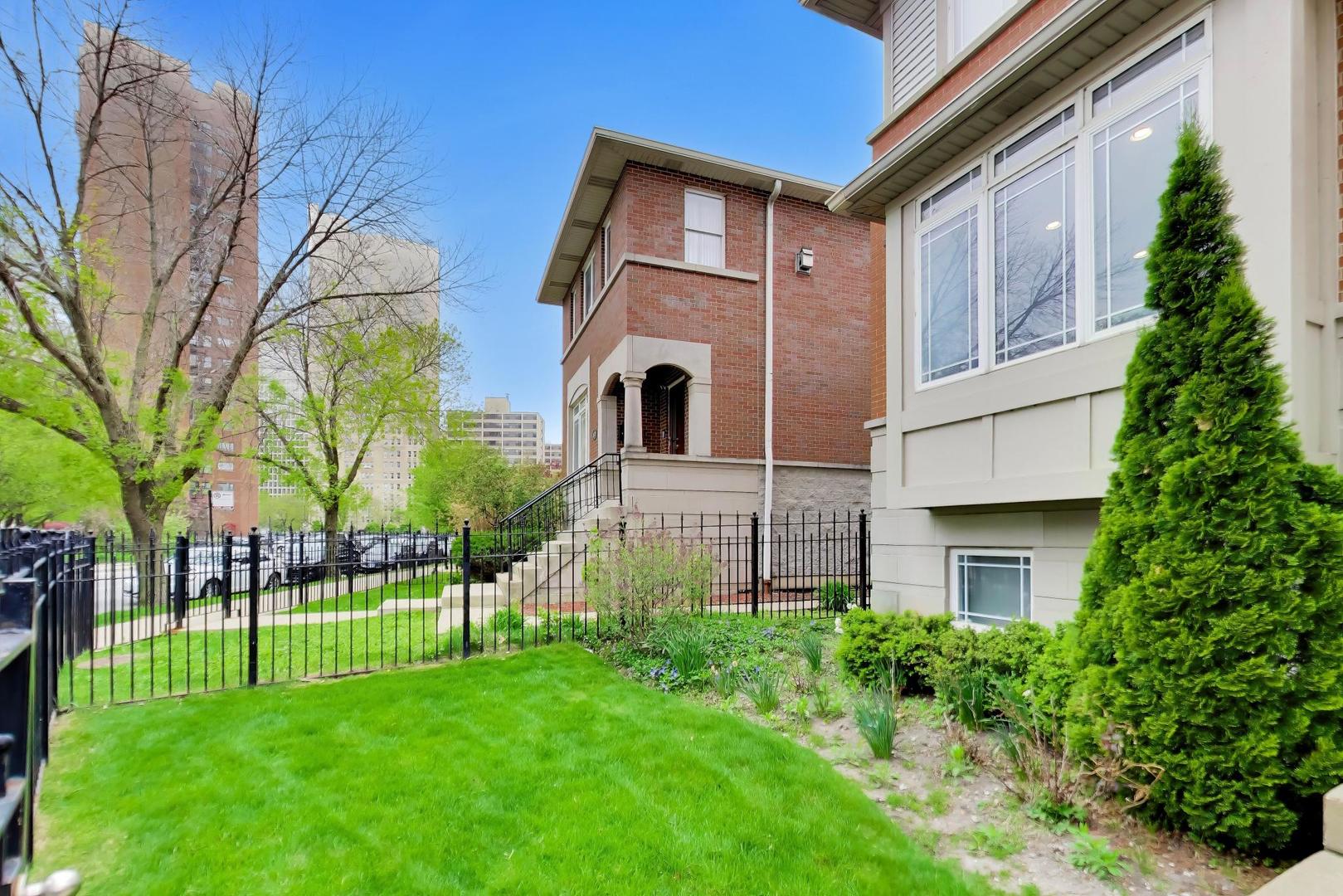 4856 South Cornell Avenue Chicago IL 60615
