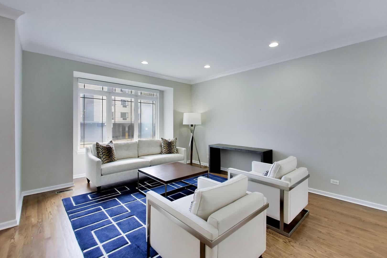 4856 South Cornell Avenue Chicago IL 60615