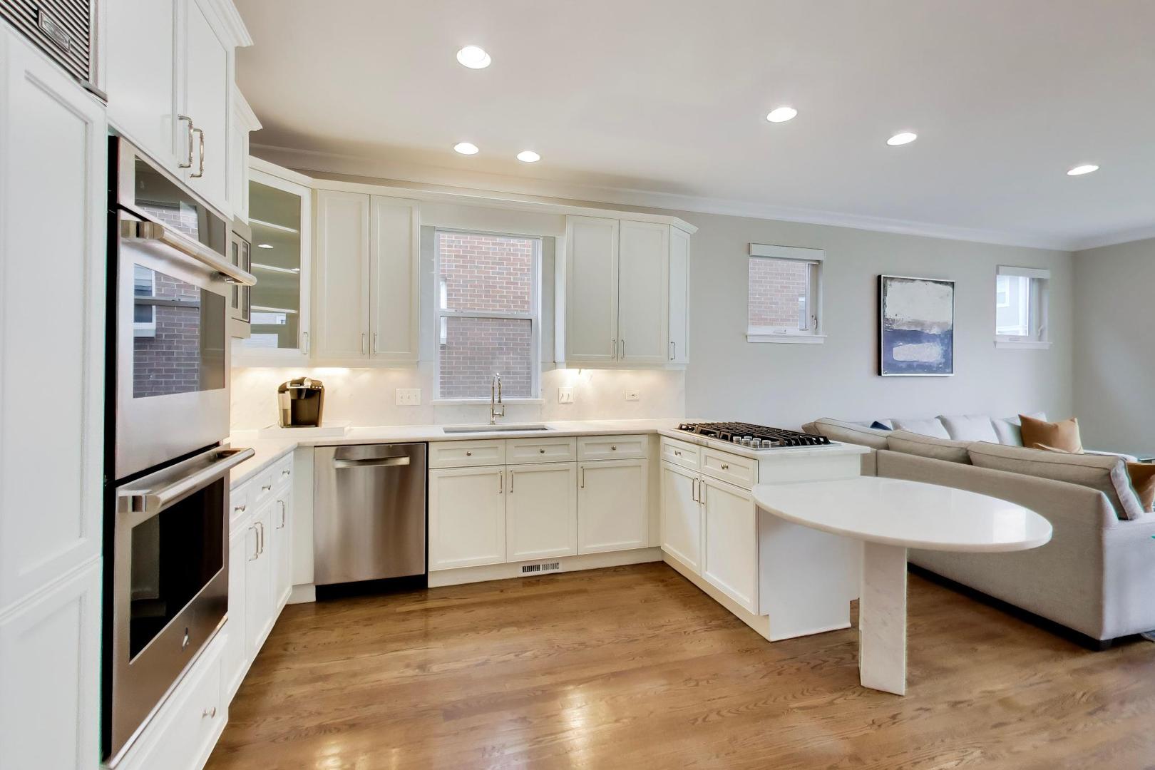 4856 South Cornell Avenue Chicago IL 60615