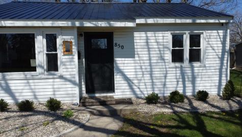 850 East Locust Street Watseka IL 60970