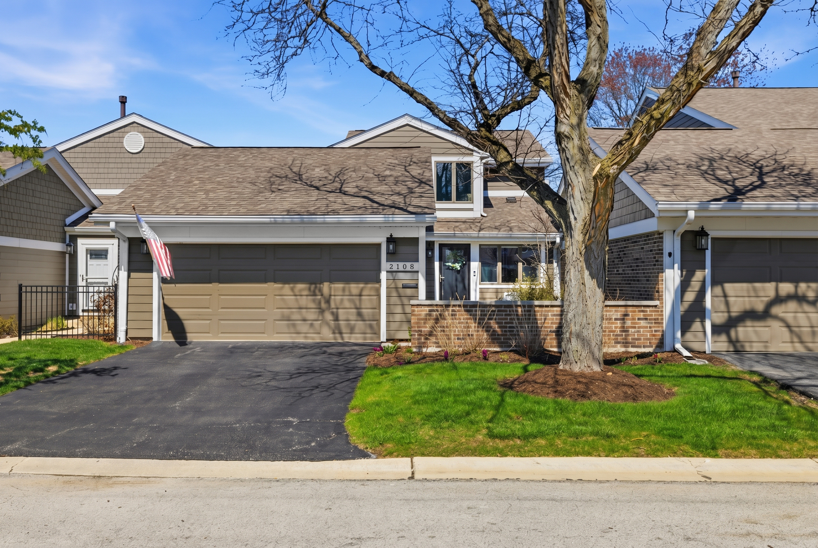 2105 Timber Lane Wheaton IL 60189