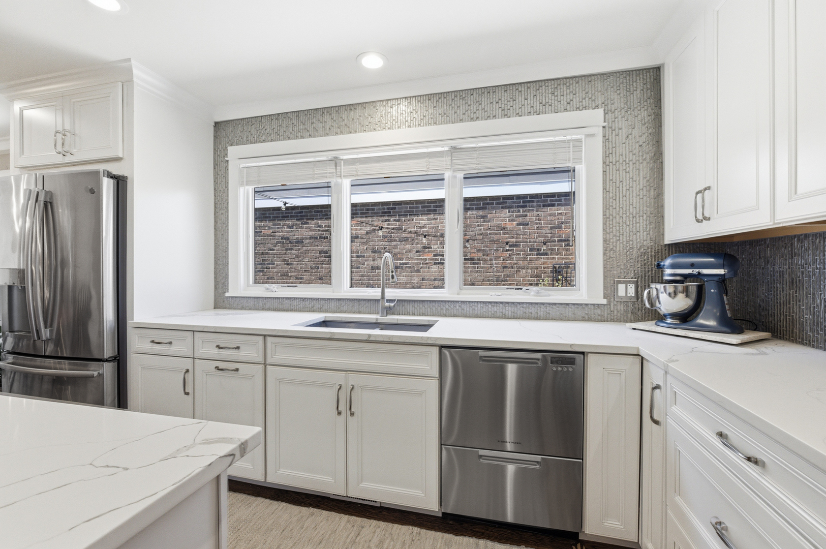 2105 Timber Lane Wheaton IL 60189