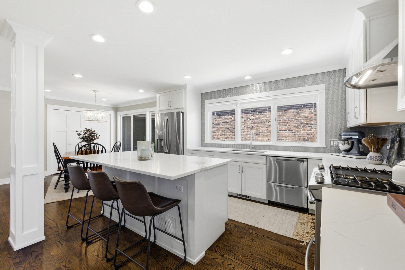 2105 Timber Lane Wheaton IL 60189