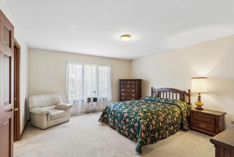 1204 Kristin Drive Libertyville IL 60048