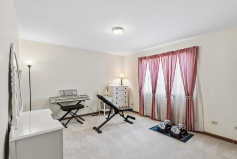 1204 Kristin Drive Libertyville IL 60048