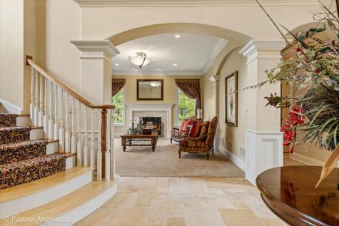 419 North Valley Hill Road Bull Valley IL 60098