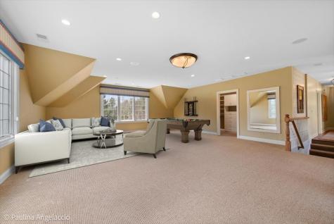 419 North Valley Hill Road Bull Valley IL 60098