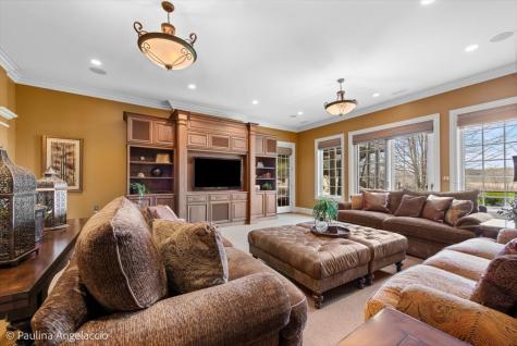 419 North Valley Hill Road Bull Valley IL 60098