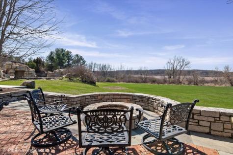 419 North Valley Hill Road Bull Valley IL 60098