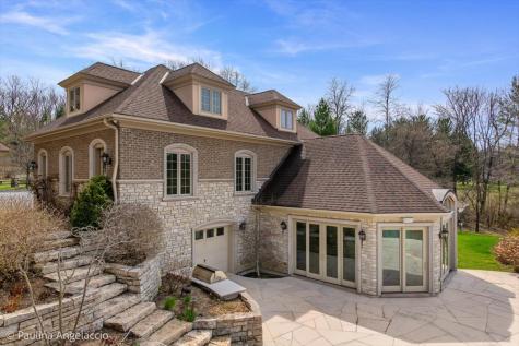 419 North Valley Hill Road Bull Valley IL 60098