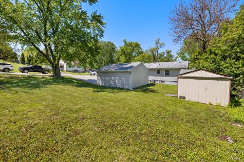 502 East Oak Street Lake In The Hills IL 60156