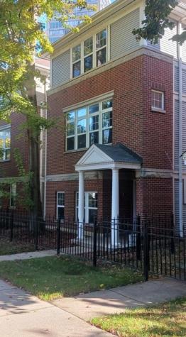 4922-B South Cornell Avenue Chicago IL 60615