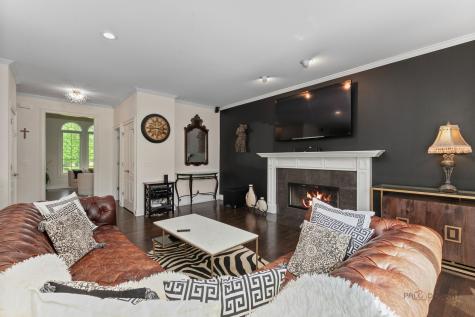 39598 Orchard Bluff Lane Wadsworth IL 60083
