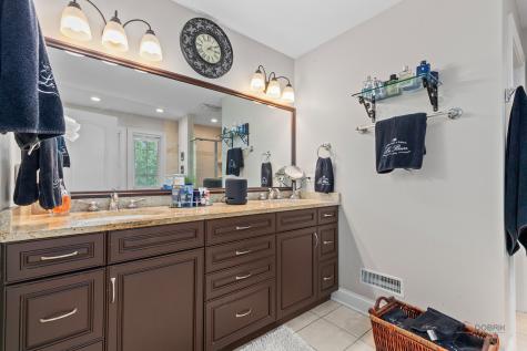 39598 Orchard Bluff Lane Wadsworth IL 60083