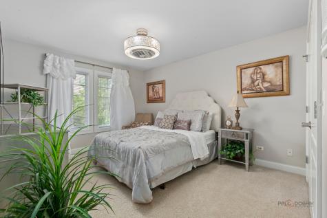 39598 Orchard Bluff Lane Wadsworth IL 60083