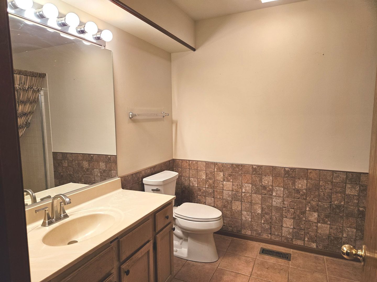 21204 West Silktree Circle Plainfield IL 60544