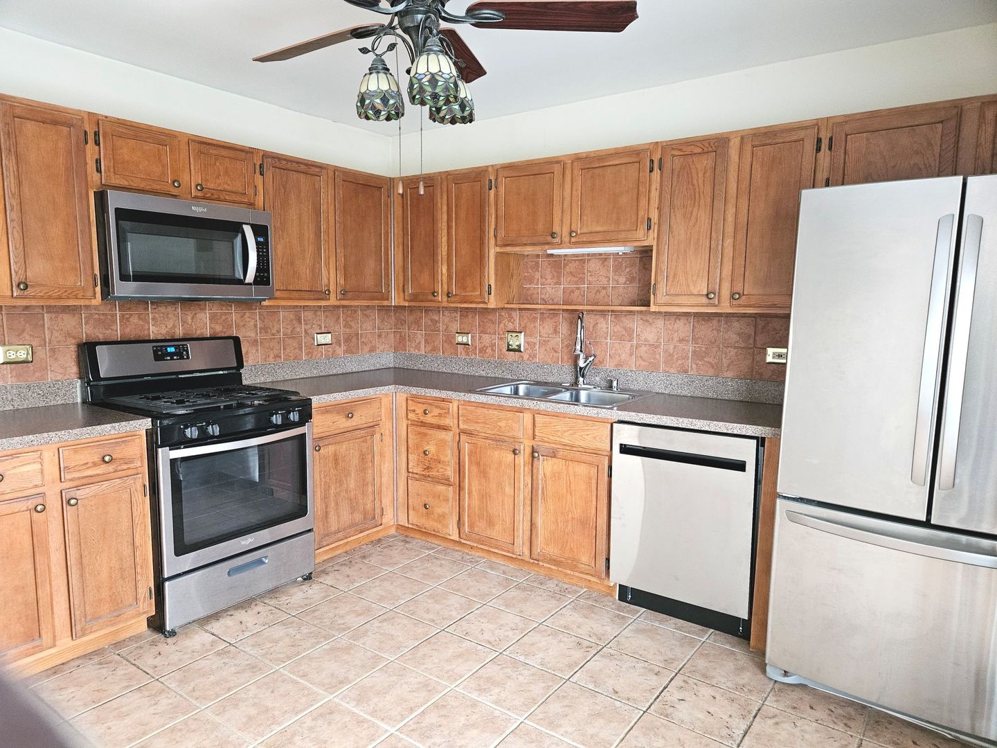 21204 West Silktree Circle Plainfield IL 60544