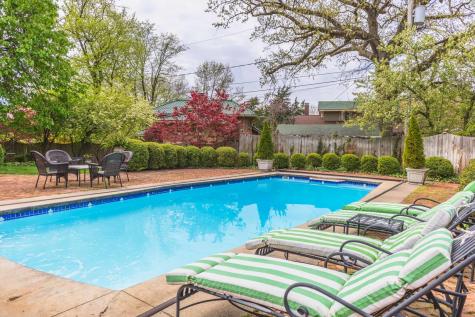 5 Broadway Place Normal IL 61761