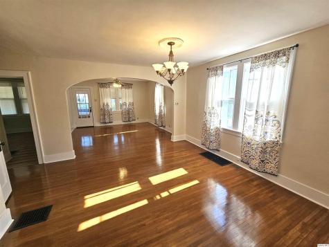 2041 Elm Street Quincy IL 62301