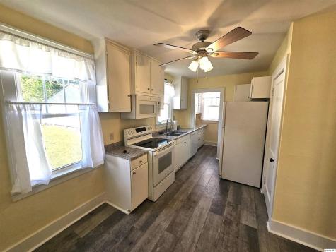 2041 Elm Street Quincy IL 62301